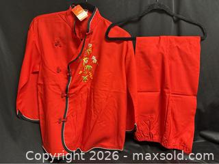 MaxSold Auction: Chinese Red Tai Chi Wear for Women XS NEW - Campbell (California, USA) SELLER MANAGED Downsizing Online Auction - Dell Avenue 