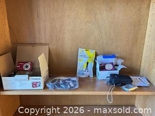 MaxSold Auction: Mixed Compact Digital Cameras and Sony Camera Case with Accessories - Surprise (Arizona, USA) PARTNER MANAGED Estate Sale Online Auction - W Tuscany Way