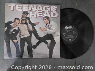 MaxSold Auction: Teenage Head  - Haldimand (Ontario, Canada) SELLER MANAGED Reseller Online Auction - Sandy Bay Road