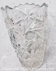 MaxSold Auction: 10” Heavy Crystal Vase – Deep Starburst Pattern – Brilliant Clarity - St. Catharines (Ontario, Canada) SELLER MANAGED Reseller Online Auction - Winfield Court
