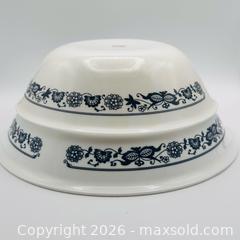 MaxSold Auction:  Corelle Livingware Old Town Blue Serving Bowls - St. Catharines (Ontario, Canada) SELLER MANAGED Reseller Online Auction - Winfield Court