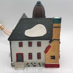 MaxSold Auction: Lemax 1996 Winter Village Inn Building Includes working Light - St. Catharines (Ontario, Canada) SELLER MANAGED Reseller Online Auction - Winfield Court