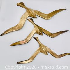 MaxSold Auction: Vintage MCM Brass Flying Seagulls Set of 3 - St. Catharines (Ontario, Canada) SELLER MANAGED Reseller Online Auction - Winfield Ct