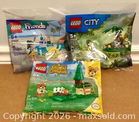 MaxSold Auction: Assorted Lego Polybags - Oshawa (Ontario, Canada) SELLER MANAGED Downsizing Online Auction - Coyston Drive