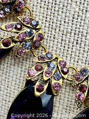 MaxSold Auction: Stunning Vintage Gold Tone Necklace and Earrings Set - Oshawa (Ontario, Canada) SELLER MANAGED Downsizing Online Auction - Coyston Drive