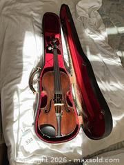 MaxSold Auction: 4/4 Full-Size Violin, Unknown Maker - Los Angeles (California, USA) PARTNER MANAGED Estate Sale Online Auction - Thurston Circle