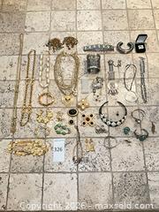 MaxSold Auction: Costume Jewelry Lot — Necklaces, Bracelets, Earrings, Brooches, Rings - Los Angeles (California, USA) PARTNER MANAGED Estate Sale Online Auction - Thurston Circle