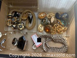 MaxSold Auction: Sterling and costume jewelry lot - Los Angeles (California, USA) PARTNER MANAGED Estate Sale Online Auction - Thurston Circle