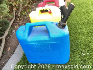 MaxSold Auction: 5 Gallon Gas Plastic Fuel Cans - Thousand Oaks (California, USA) PARTNER MANAGED Estate Sale Online Auction - Camino Roberto