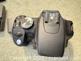 MaxSold Auction: Canon Digital Rebel Camera Tripod and More! - Thousand Oaks (California, USA) PARTNER MANAGED Estate Sale Online Auction - Camino Roberto