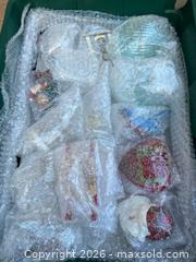 MaxSold Auction: Christmas Ornaments! - Thousand Oaks (California, USA) PARTNER MANAGED Estate Sale Online Auction - Camino Roberto