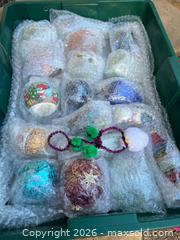 MaxSold Auction: Christmas Ornaments! - Thousand Oaks (California, USA) PARTNER MANAGED Estate Sale Online Auction - Camino Roberto