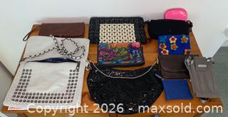 MaxSold Auction: Cute Purses & Wallets - Thousand Oaks (California, USA) PARTNER MANAGED Estate Sale Online Auction - Camino Roberto