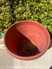 MaxSold Auction: Garden Supplies - Thousand Oaks (California, USA) PARTNER MANAGED Estate Sale Online Auction - Camino Roberto