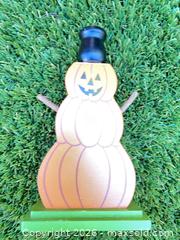 MaxSold Auction: Halloween Decor - Thousand Oaks (California, USA) PARTNER MANAGED Estate Sale Online Auction - Camino Roberto