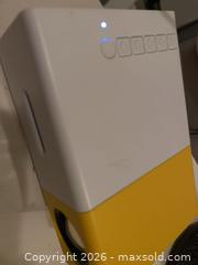 MaxSold Auction: LED Projector, Tracer Artograph Projector, Marbling Kit - Thousand Oaks (California, USA) PARTNER MANAGED Estate Sale Online Auction - Camino Roberto