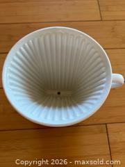 MaxSold Auction: Mini Waffle Maker, Coffee Brewers, Plate - Thousand Oaks (California, USA) PARTNER MANAGED Estate Sale Online Auction - Camino Roberto