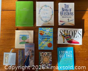 MaxSold Auction: Miniature Books, Journals, & Bookmarks - Thousand Oaks (California, USA) PARTNER MANAGED Estate Sale Online Auction - Camino Roberto