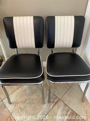 MaxSold Auction: Pair of Two Tone Retro Style Diner Chairs - Thousand Oaks (California, USA) PARTNER MANAGED Estate Sale Online Auction - Camino Roberto
