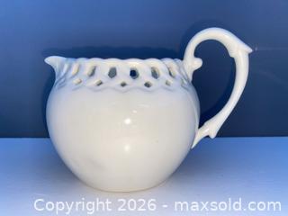 MaxSold Auction: Porcelain Sugar/Creamer & Pitcher Set - Thousand Oaks (California, USA) PARTNER MANAGED Estate Sale Online Auction - Camino Roberto