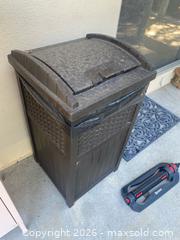 MaxSold Auction: Suncast Outdoor Trashcan, Rubber Mat, & Sprinkler - Thousand Oaks (California, USA) PARTNER MANAGED Estate Sale Online Auction - Camino Roberto