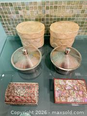 MaxSold Auction: Trinket Boxes Abalone and More  - Thousand Oaks (California, USA) PARTNER MANAGED Estate Sale Online Auction - Camino Roberto