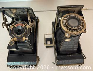 MaxSold Auction: Two Vintage Kodak Cameras  - Thousand Oaks (California, USA) PARTNER MANAGED Estate Sale Online Auction - Camino Roberto