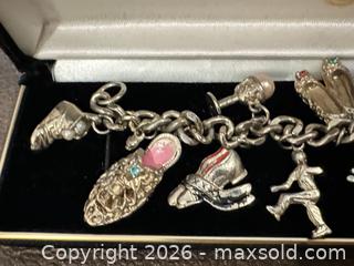 MaxSold Auction: Vintage Charm Bracelets and More - Thousand Oaks (California, USA) PARTNER MANAGED Estate Sale Online Auction - Camino Roberto