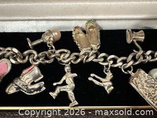 MaxSold Auction: Vintage Charm Bracelets and More - Thousand Oaks (California, USA) PARTNER MANAGED Estate Sale Online Auction - Camino Roberto