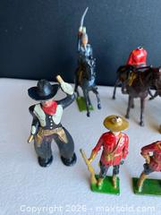 MaxSold Auction: Vintage Metal Toy Soldiers, Calvary Figures, & More! - Thousand Oaks (California, USA) PARTNER MANAGED Estate Sale Online Auction - Camino Roberto