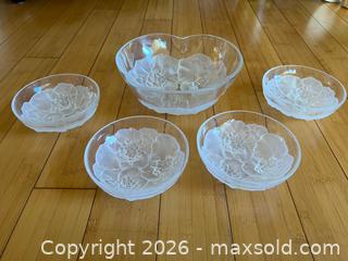 MaxSold Auction: Vintage Mikasa Salad Bowl Set - Thousand Oaks (California, USA) PARTNER MANAGED Estate Sale Online Auction - Camino Roberto