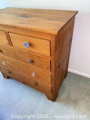 MaxSold Auction: Vintage Pine Dresser - Thousand Oaks (California, USA) PARTNER MANAGED Estate Sale Online Auction - Camino Roberto
