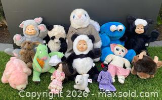 MaxSold Auction: Vintage Plushies, Cookie Monster Puppet & Dolls - Thousand Oaks (California, USA) PARTNER MANAGED Estate Sale Online Auction - Camino Roberto