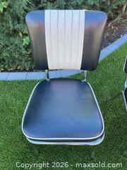 MaxSold Auction: Vintage Retro Dining Chairs - Thousand Oaks (California, USA) PARTNER MANAGED Estate Sale Online Auction - Camino Roberto