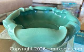 MaxSold Auction: Vintage Stangl Pottery Dish - Thousand Oaks (California, USA) PARTNER MANAGED Estate Sale Online Auction - Camino Roberto