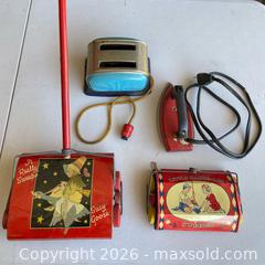 MaxSold Auction: Vintage Tin Litho Toys! Toaster, Sweeper, & Iron - Thousand Oaks (California, USA) PARTNER MANAGED Estate Sale Online Auction - Camino Roberto