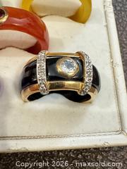 MaxSold Auction: Vintage Women’s Interchangeable Rings Set Jade and More - Thousand Oaks (California, USA) PARTNER MANAGED Estate Sale Online Auction - Camino Roberto