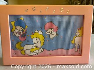 MaxSold Auction: VTG Little Twin Stars Sanrio Music Box - Hello Kitty Wallets - Thousand Oaks (California, USA) PARTNER MANAGED Estate Sale Online Auction - Camino Roberto