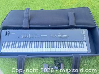 MaxSold Auction: Yamaha MX88 Keyboard Pedal and Case  - Thousand Oaks (California, USA) PARTNER MANAGED Estate Sale Online Auction - Camino Roberto