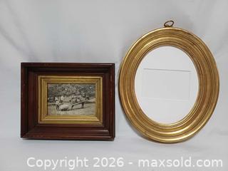 MaxSold Auction: 2 Vintage Gold Leaf Wood Square & Oval Photo Frames - Toronto (Ontario, Canada) PARTNER MANAGED Reseller Online Auction - Queen Street West