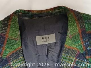 MaxSold Auction: Boss Hugo Boss Easy Line 100% Wool Plaid Sport Coat Blazer - Toronto (Ontario, Canada) PARTNER MANAGED Reseller Online Auction - Queen Street West