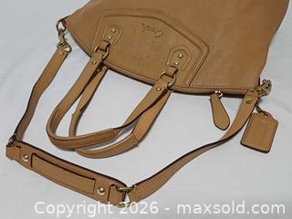 MaxSold Auction: Coach Ashley North South Tan Leather Satchel Shoulder Handbag F23684 - Toronto (Ontario, Canada) PARTNER MANAGED Reseller Online Auction - Queen Street West