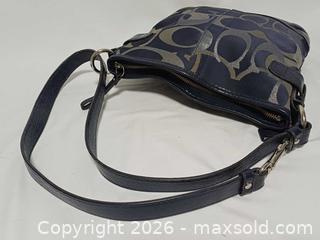 MaxSold Auction: Coach Moto Op Art Navy Metallic Chain Duffle Shoulder Bag F19820 - Toronto (Ontario, Canada) PARTNER MANAGED Reseller Online Auction - Queen Street West