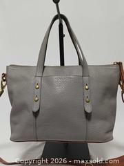 MaxSold Auction: Fossil Jenna Leather Satchel Crossbody Shoulder Handbag  - Toronto (Ontario, Canada) PARTNER MANAGED Reseller Online Auction - Queen Street West