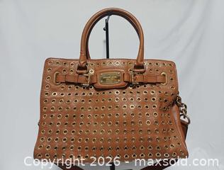 MaxSold Auction: Michael Kors Hamilton Grommet Tan Brown Leather Satchel Shoulder Handbag  - Toronto (Ontario, Canada) PARTNER MANAGED Reseller Online Auction - Queen Street West