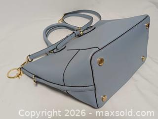 MaxSold Auction: Michael Kors Trista Dusty Blue Saffiano Leather Tote Shoulder Handbag  - Toronto (Ontario, Canada) PARTNER MANAGED Reseller Online Auction - Queen Street West
