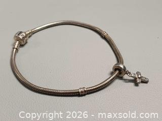 MaxSold Auction: Pandora 925 Silver Smooth Charm with Cross - Toronto (Ontario, Canada) PARTNER MANAGED Reseller Online Auction - Queen Street West