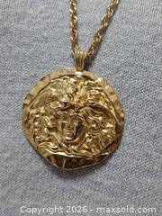 MaxSold Auction: Vintage 70's SPHINX Medusa Gold Tone Pendant Necklace  - Toronto (Ontario, Canada) PARTNER MANAGED Reseller Online Auction - Queen Street West