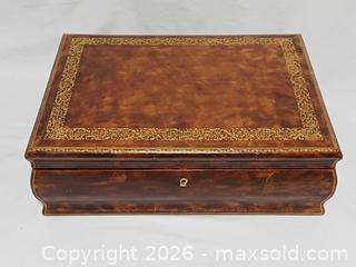 MaxSold Auction: Vintage Italian Made Leather Large 15" Jewelry Box - Toronto (Ontario, Canada) PARTNER MANAGED Reseller Online Auction - Queen Street West
