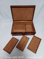 MaxSold Auction: Vintage Italian Made Leather Large 15" Jewelry Box - Toronto (Ontario, Canada) PARTNER MANAGED Reseller Online Auction - Queen Street West